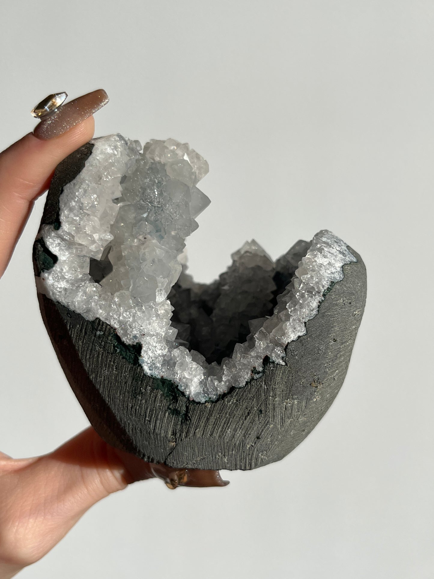 Apophyllite Pseudostalactite Geode Cave in Basalt M