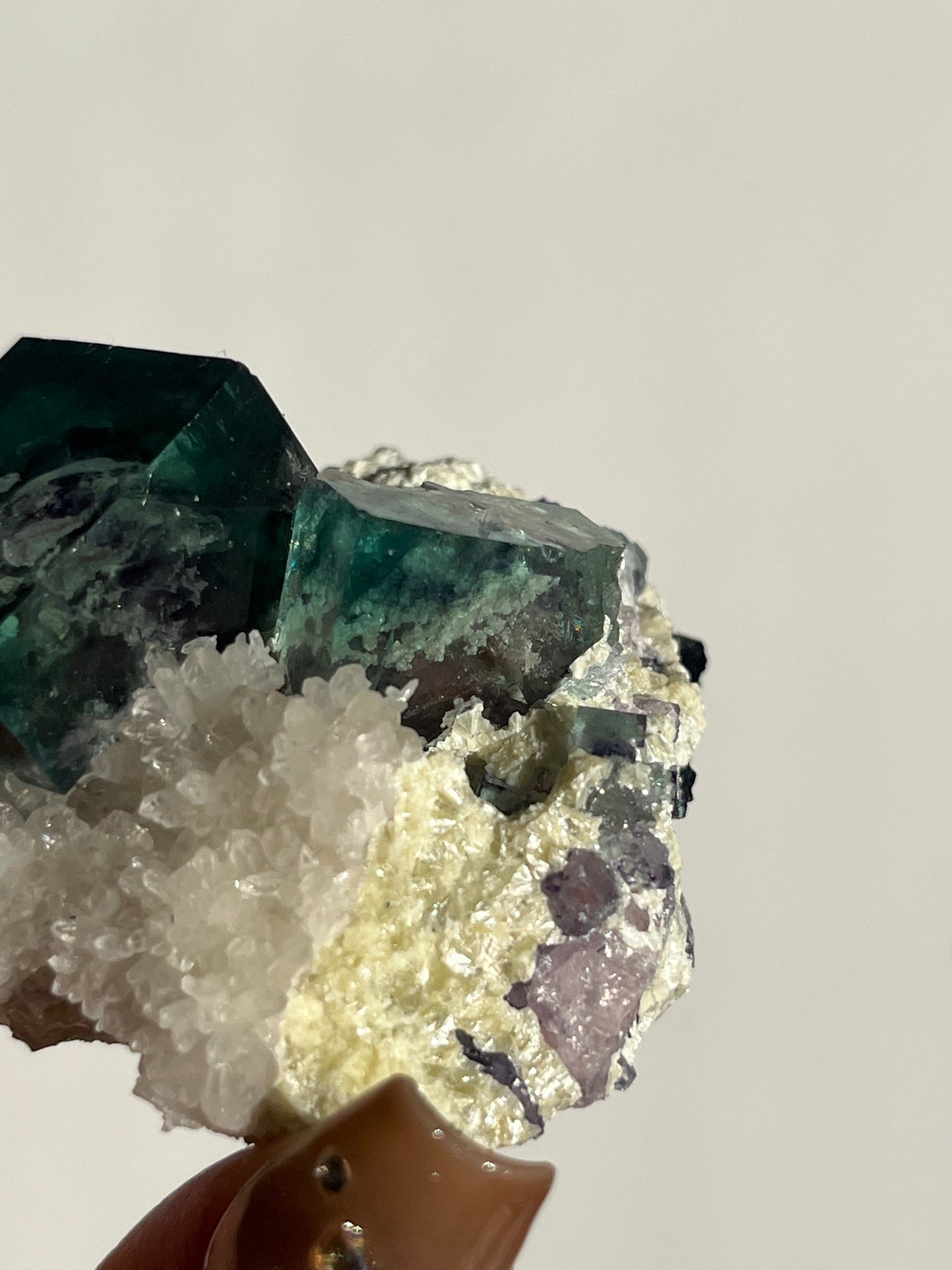 Vibrant Green-Purple Phantom Yindu Fluorite Specimen with Quartz E
