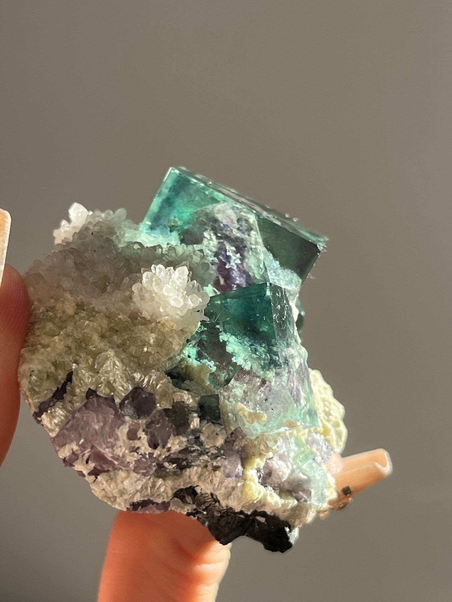 Vibrant Green-Purple Phantom Yindu Fluorite Specimen with Quartz E