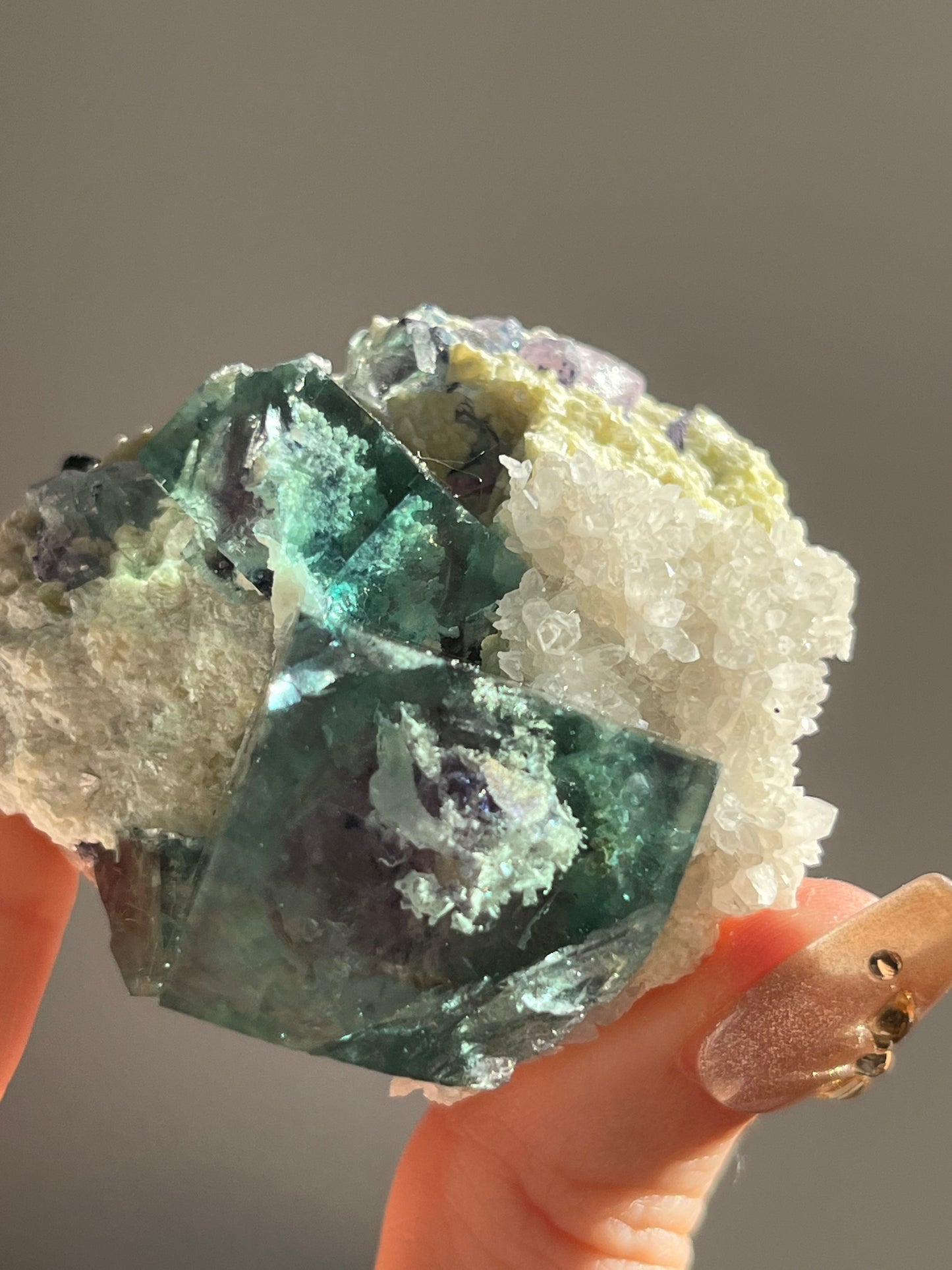 Vibrant Green-Purple Phantom Yindu Fluorite Specimen with Quartz E