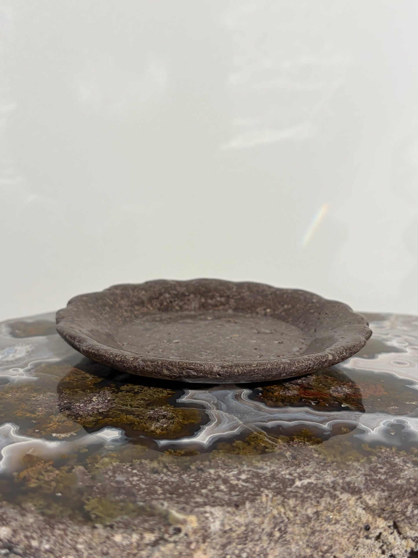Blooms Scallop Edge Basalt Ritual Platter