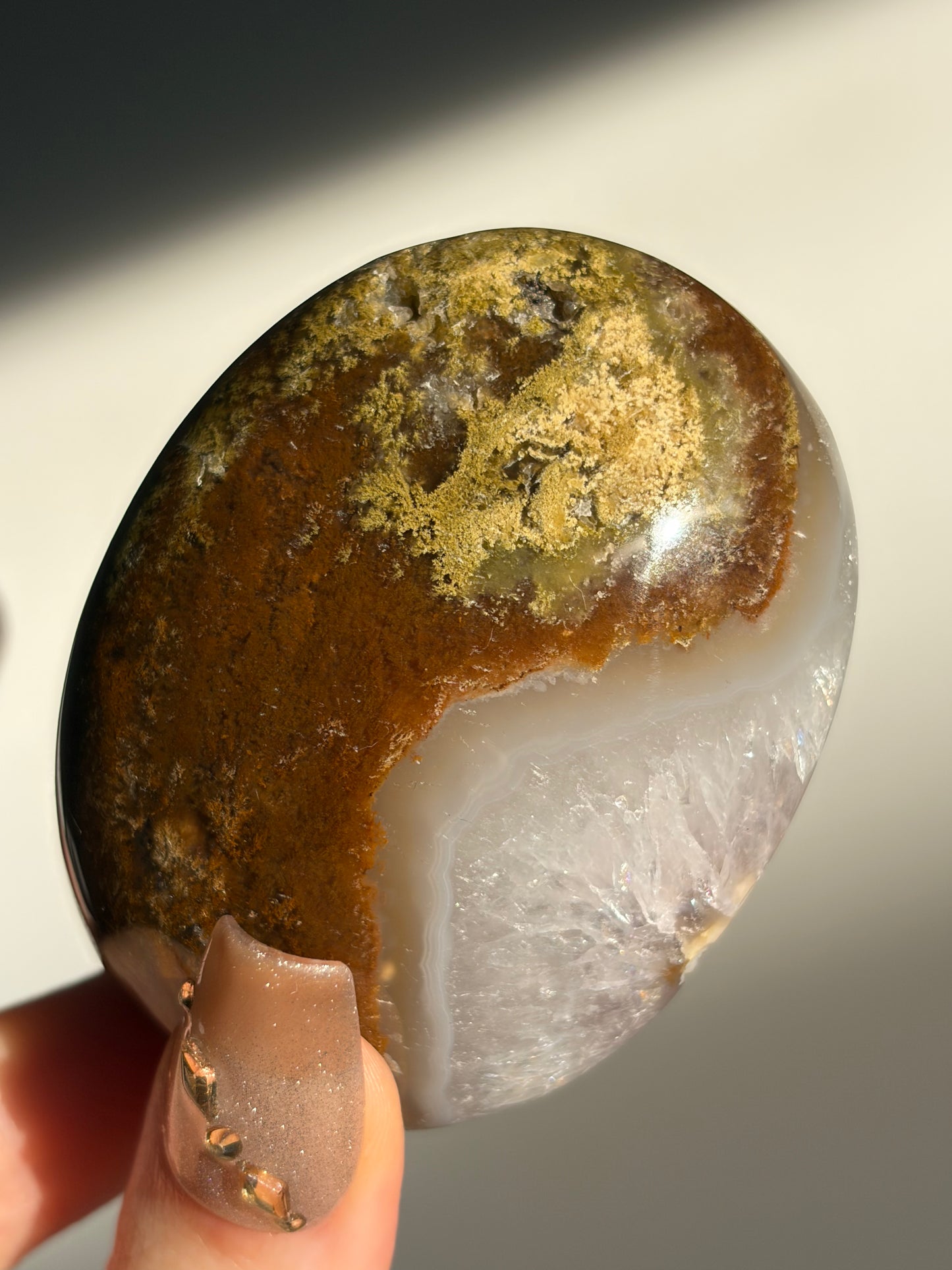 Nebula Agate Palmstone F