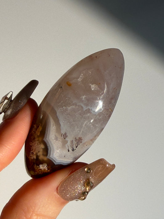 Nebula Agate with Dendritic Inclusions Shiva L
