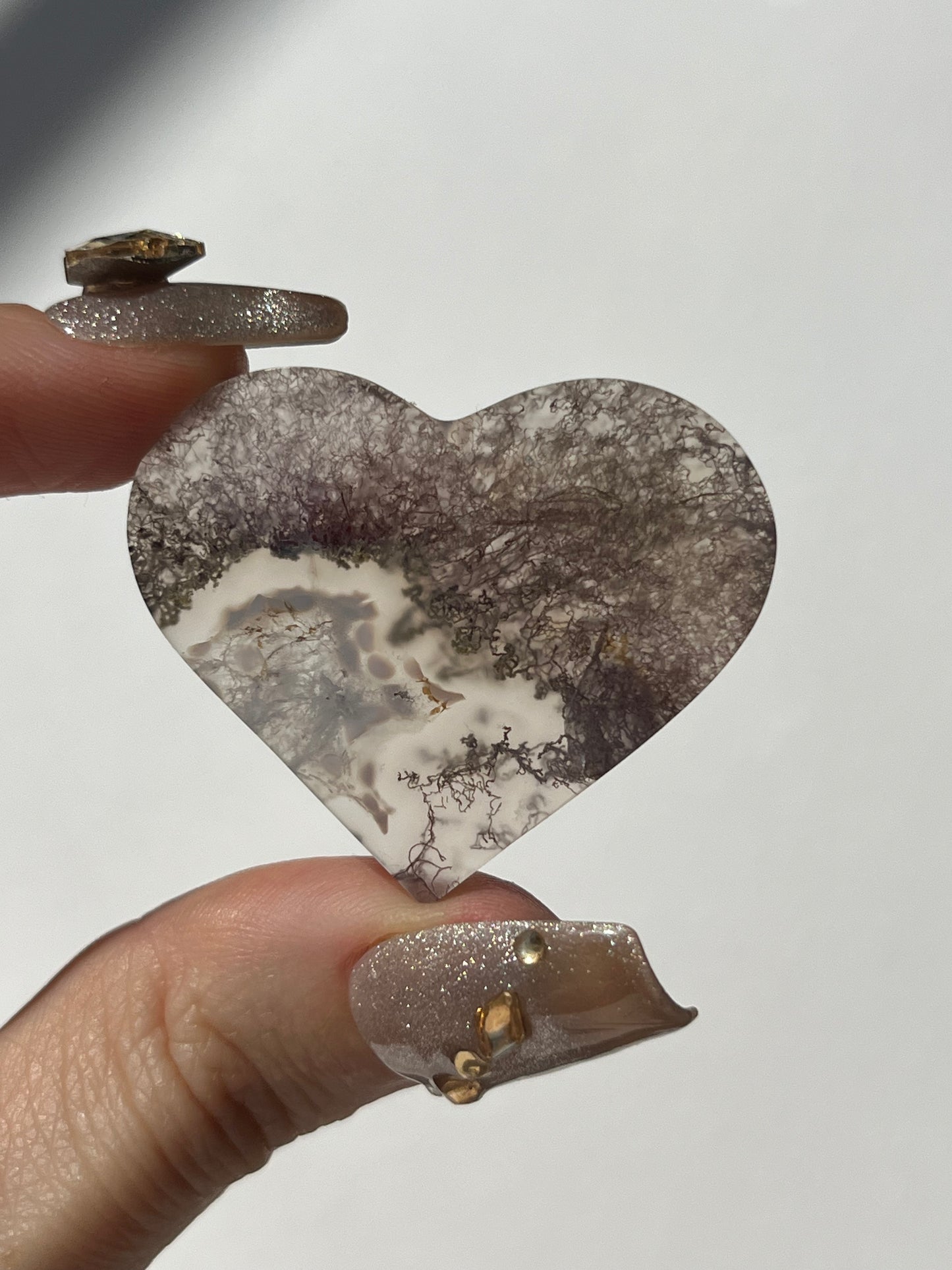 Scenic Moss Agate Heart D