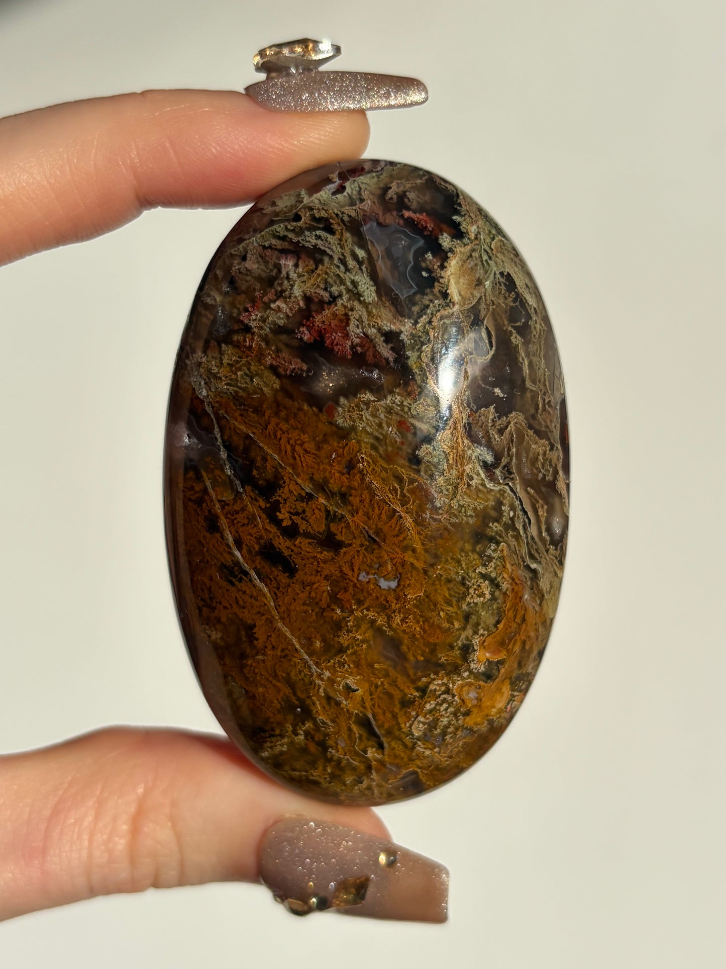 Tembaga Moss in Chalcedony Palmstone C