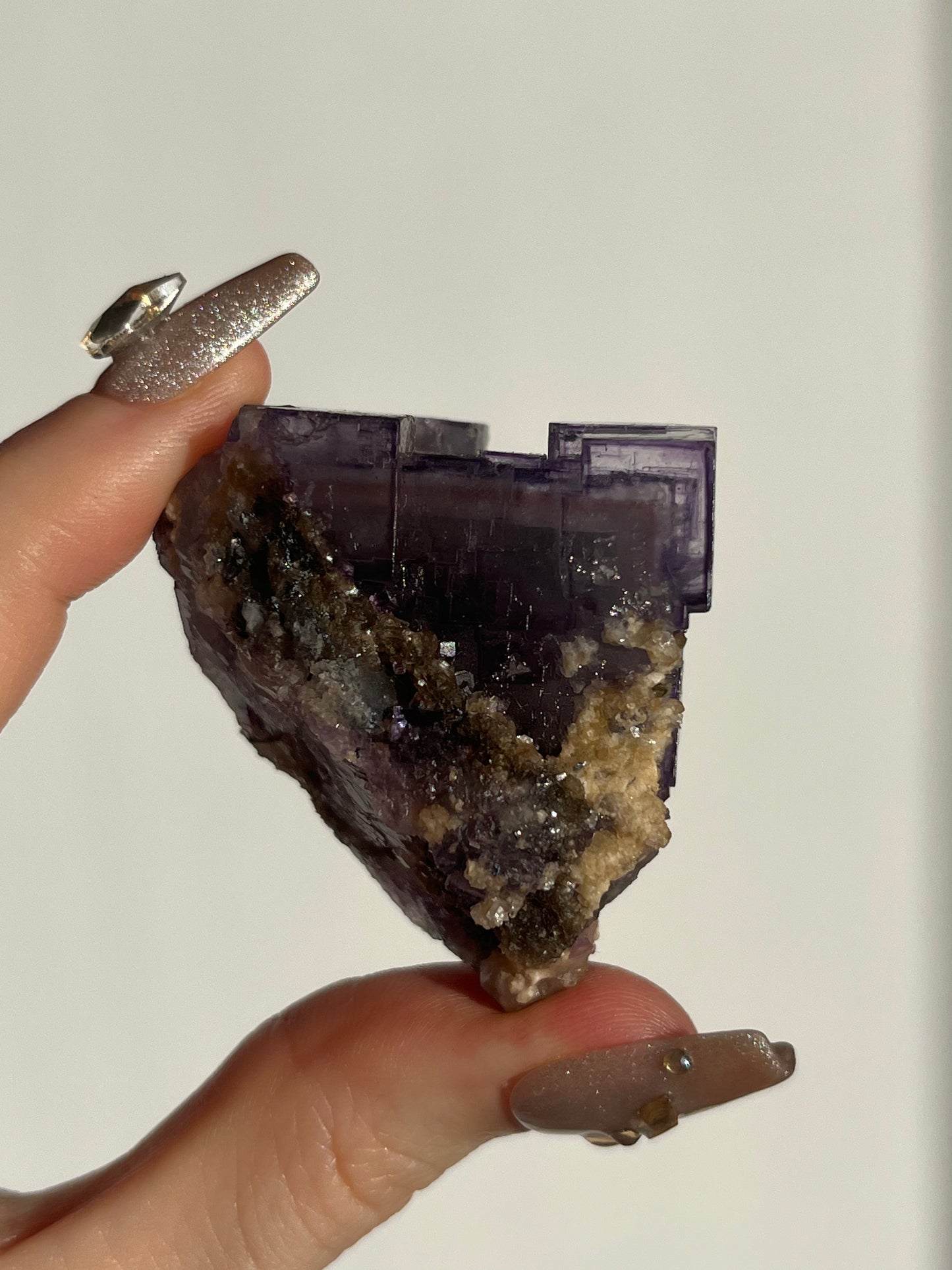 Purple Phantom Yaogangxian Fluorite with Muscovite and Static Enhydros Specimen