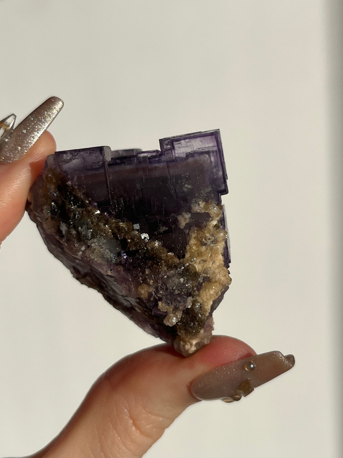 Purple Phantom Yaogangxian Fluorite with Muscovite and Static Enhydros Specimen