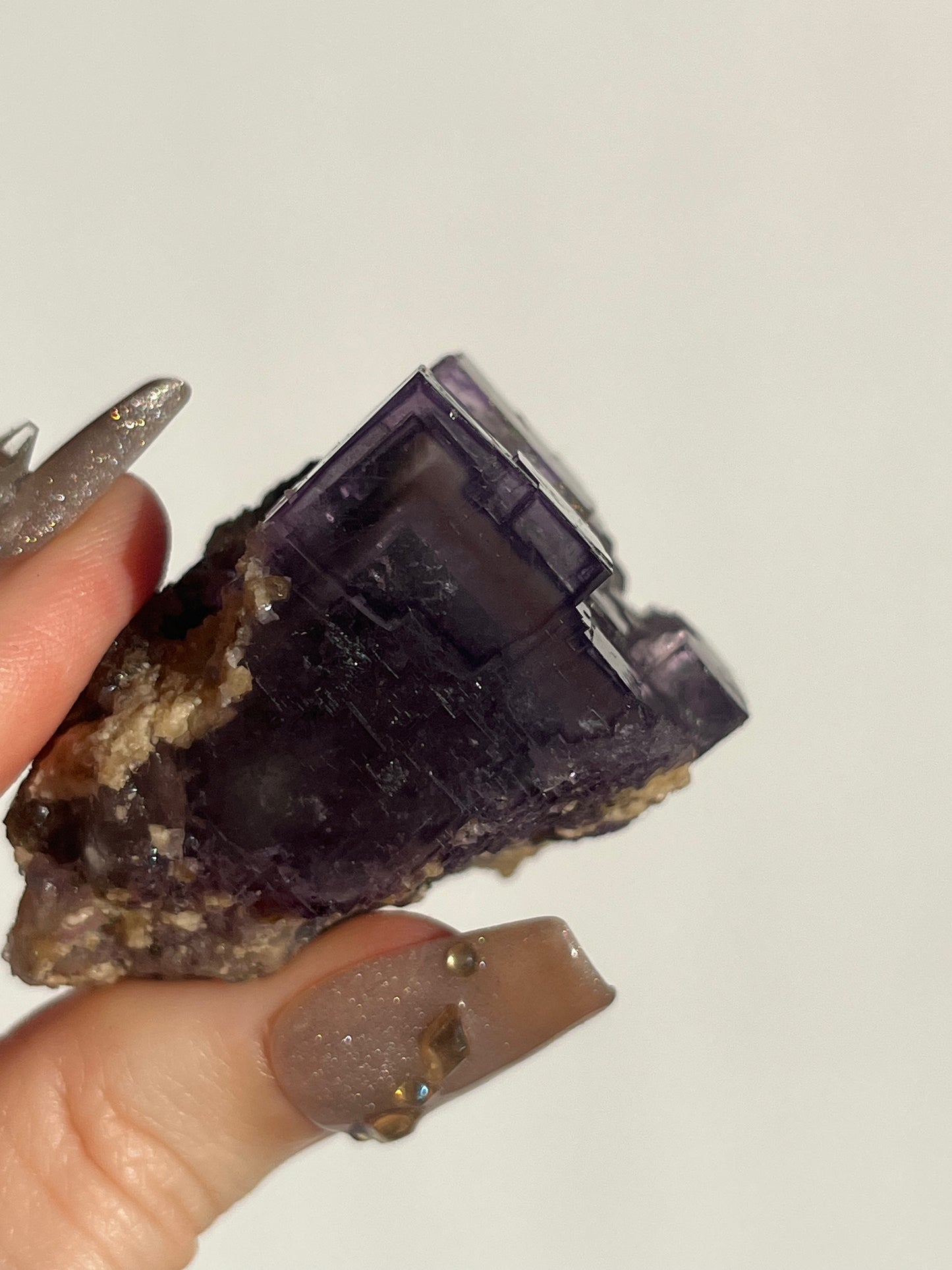 Purple Phantom Yaogangxian Fluorite with Muscovite and Static Enhydros Specimen